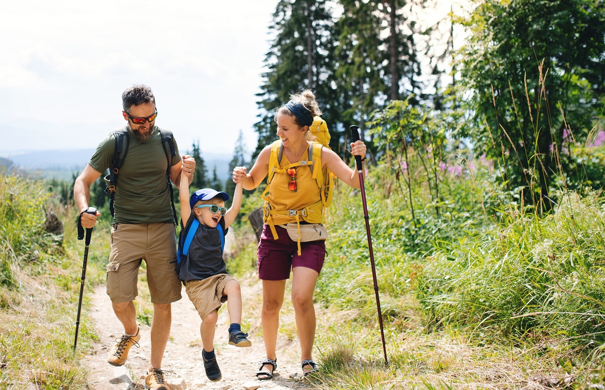 Keeping Young Children Safe During a Hike | WhirLocal