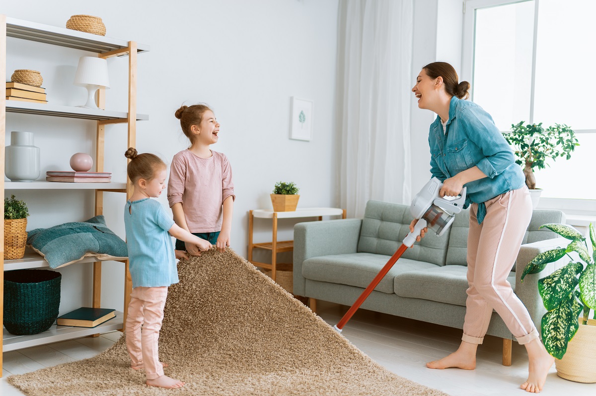 5 Spring Cleaning Tips to Create a Tidy Living Environment